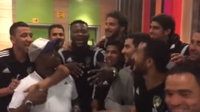 بالفيديو.. لاعبو دجلة يحتفلون بالفوز على «الأهلي»