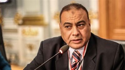 نائب يطالب وزير الداخلية بأتوبيسات مكيفة لنقل المساجين بأسوان