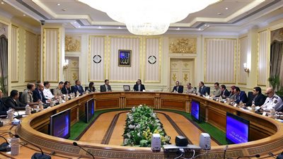 بدء إجراءات تنفيذ تطبيق منظومة النقل الذكي على ٦ طرق