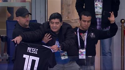 مارادونا يطلب التحدث مع لاعبي الأرجنتين قبل مواجهة نيجيريا