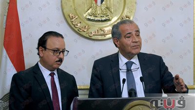 وزير الاتصالات: مهلة حتى ٣٠ يونيو لتحديث بيانات بطاقات التموين