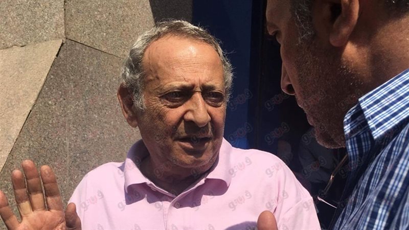 منير ثابت رئيس اللجنة