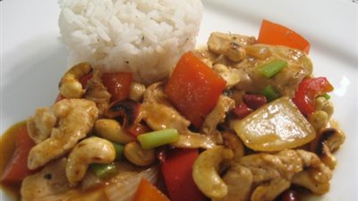 افطر معنا دجاج بالكاجو وصوص الصويا من مطبخ الشيف راشيل