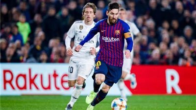 ريال مدريد يسعى للفوز بالسوبر الإسباني للاقتراب من رقم برشلونة