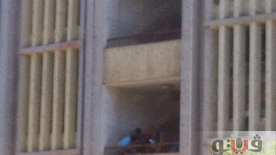 بالصور.. غش جماعى على سلالم مدرسة محمد جمال سليم بالمنصورة