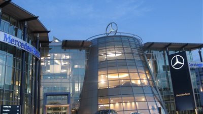 مرسيدس تسجل علامة تجارية لسيارة جديدة بقاعدة عجلات طويلة