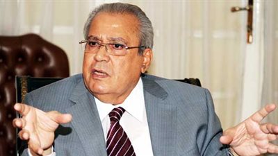 مثقفون في المعرض: جابر عصفور أسس لمبادئ النقد في «قصيدة الرفض»