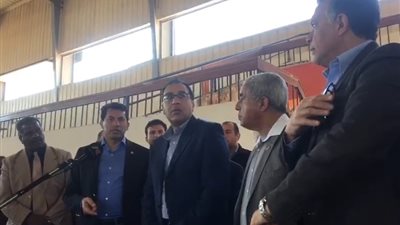 مدبولي يتفقد أعمال تطوير صالة أسوان للألعاب الرياضية