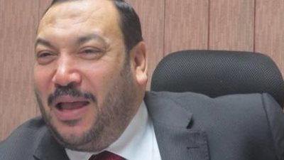 عضو بالشورى يطالب بلائحة تنظم تعيين العمال بشركات النسيج