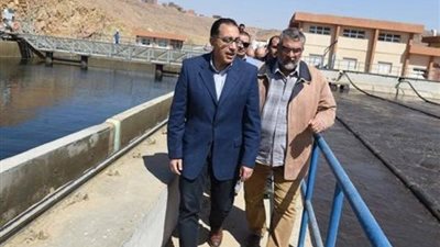 رئيس الوزراء يتفقد محور كلابشة بأسوان