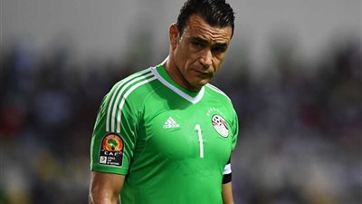 الحضري على دكة بدلاء المنتخب أمام السعودية غدا