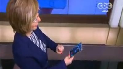 بالفيديو.. لميس الحديدي تلعب «البوكيمون» على الهواء: «مجننة العالم»