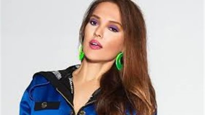 بالصور.. فنانة تركية تنسى مليون ليرة داخل منزلها القديم