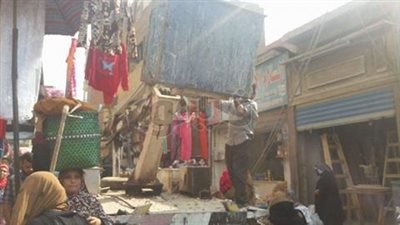 بالصور.. انهيار جزئى لعقار في الشرقية وإصابة سيدة بجروح