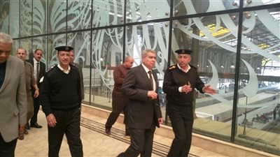 مدير شرطة النقل يشدد على سرعة فحص البلاغات وحسن معاملة المواطنين