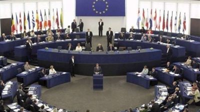 سفير إسرائيل الجديد يقدم أوراق اعتماده للاتحاد الأوروبي