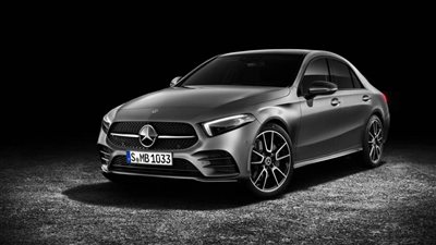 مرسيدس تستغل معرض بكين للترويج لسيارتها السيدان بالصين