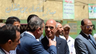 محافظ القاهرة لمدرسي الدروس الخصوصية: «فلوسكم حرام»