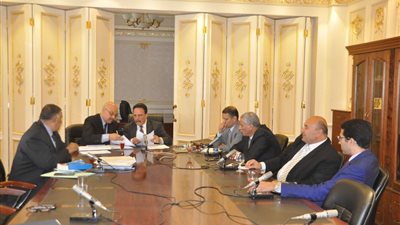 خلافات في «قوى عاملة النواب» حول الإلزامية والكفالة بشأن الوظائف