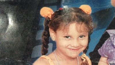 سائق يقتل ابنة عشيقته لرفض والدتها الرجوع إليه