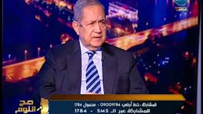 جمال بيومي: أنصح المواطنين بزراعة الورد بدلا من القمح (فيديو)