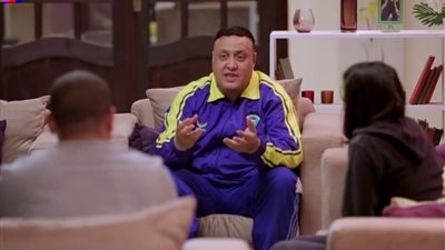 بالفيديو.. رد فعل أهل العريس لحظة هجوم العروس «ممسوسة» عليهم