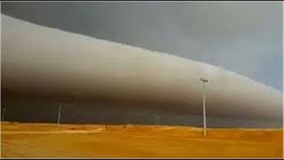 أستاذ مناخ يفسر ظهور سحب غريبة بسماء السعودية (فيديو)
