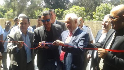 الرئيس الشرفي للقرية الأوليمبية بألمانيا يفتتح محطة الفول السوداني