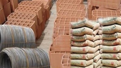 مواد البناء: مصانع الحديد والأسمنت تحمل زيادات الأسعار للمواطن