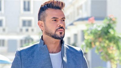 ساموزين يعيد غناء 