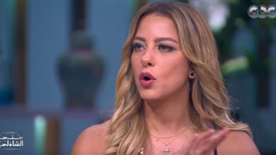 تعرف على 6 أسرار في حياة ريم مصطفى (فيديو)