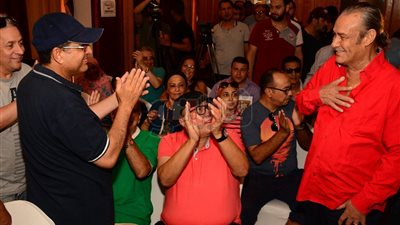 نجوم الفن يساندون فاروق الفيشاوي في ندوته بـ«الإسكندرية السينمائي»