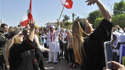 بالصور.. الدبكة اللبنانية ضمن فعاليات مهرجان طيبة الدولى