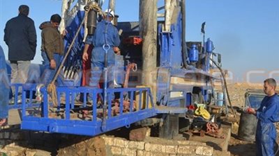 رئيس «الخارجة»: حل مشكلات انقطاع المياه بأطراف المدينة.. 30 يوليو