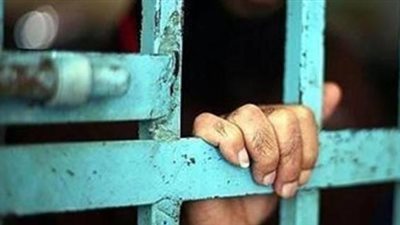 تجديد حبس شاب بتهمة اغتصاب فتاة في مصر الجديدة