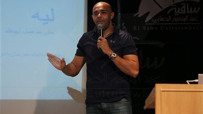 خبير تغذية يكشف أسرار التحكم في الوزن بساقية الصاوي (صور)