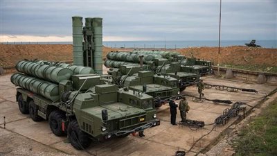 روسيا توقع صفقة توريد صواريخ S400 للهند