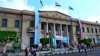 25% زيادة بقاعات كلية الاقتصاد والعلوم السياسية