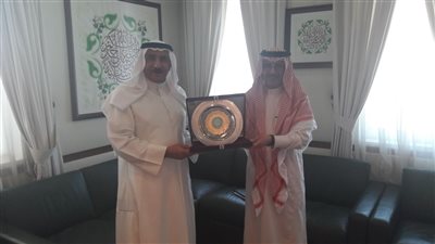 رئيس الديوان الكويتي يستقبل مدير «العربية للتنمية الإدارية» 
