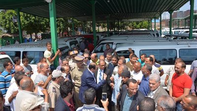 إضراب سائقي خط دمياط بالدقهلية عن العمل احتجاجا على التعريفة الجديدة