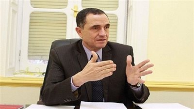 الجيوشي يتفقد مدارس الفيوم ويفتتح معرض منتجات التعليم الفني