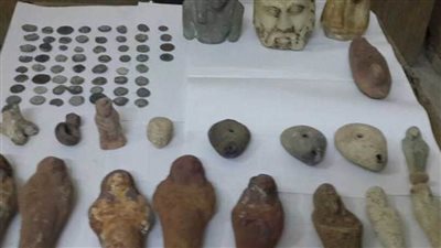 التنقيب عن الآثار وحلم الثراء السريع  يحصد الأرواح ويبدد الأحلام.. والأمن العام يكتشف جثثا تحت الأنقاض وقطع أثرية 