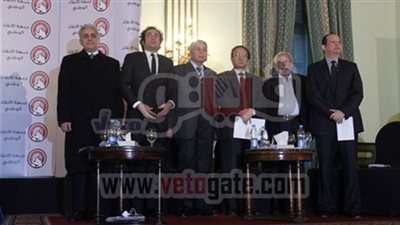 مشاورات بين «النور» و«جبهة الإنقاذ» قبل بدء جلسات الحوار الوطنى