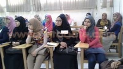 بالصور.. «تعليم كبار عين شمس» يختتم دورة إعداد القادة