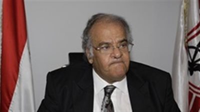 وقفة احتجاجية لعمال الزمالك بمقر النادي ضد ممدوح عباس