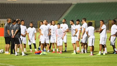 إيهاب جلال يضم محلل أداء لفريق المصري (صور)