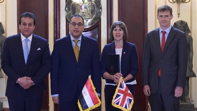 رئيسة جامعة ليفربول: حريصون على التعاون مع المراكز البحثية المصرية