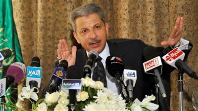 السفير السعودي يقيم دعوى قضائية ضد أيمن نور