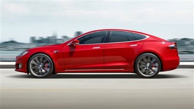 تيسلا تجري تعديلا على حزمة بطارية لقطع مسافة قدرها 1.6 مليون كم
