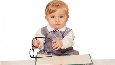 10 نصائح ذهبية لزيادة ذكاء طفلك الرضيع